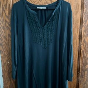 Daniel Rainn Forest Green Tunic with Textured Neckline